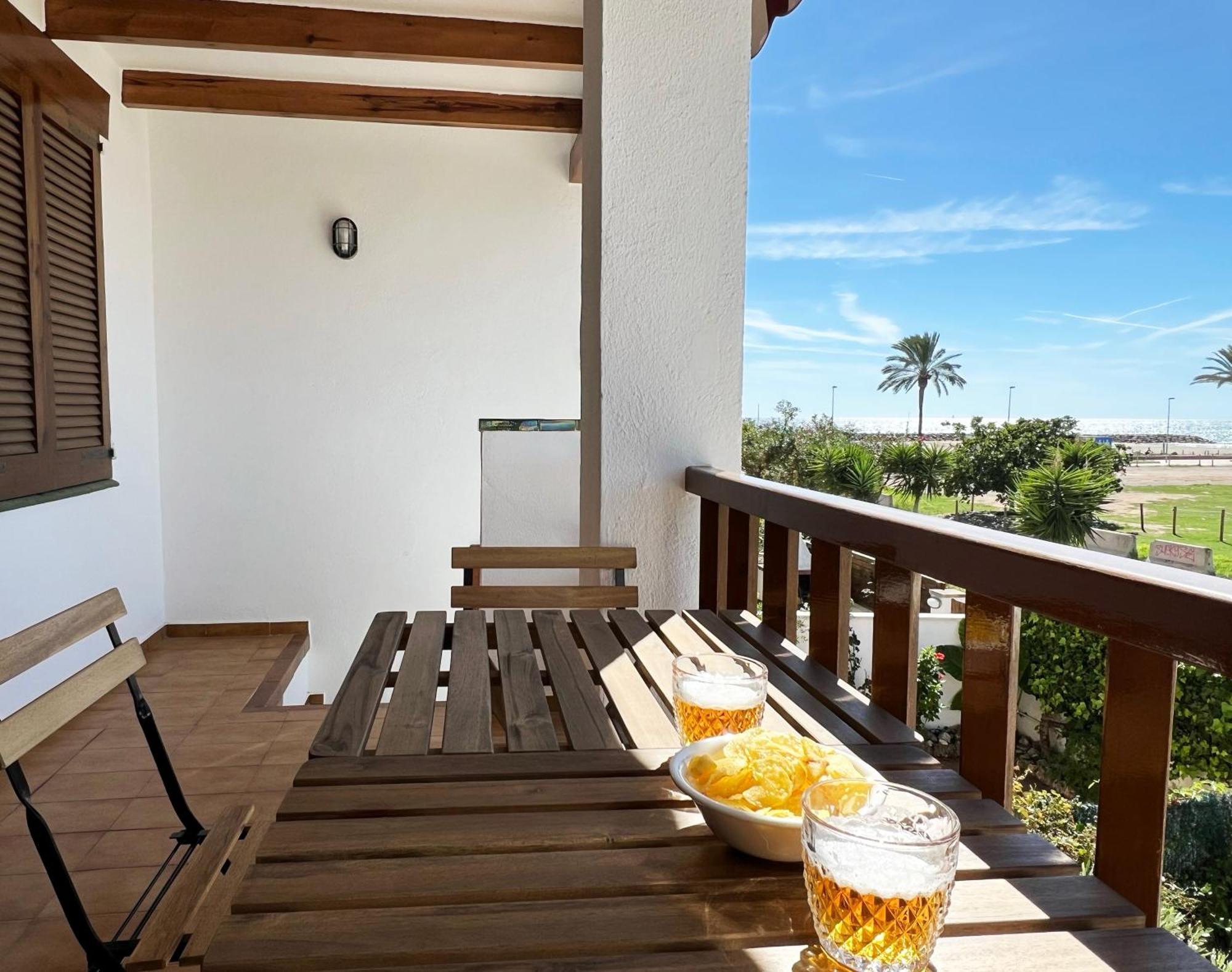 Espectacular Sunny House In The Beach Cunit Buitenkant foto
